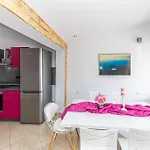 Lovely Home In Zecevo Rogoznicko *
