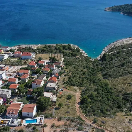 Gorgeous In Rogoznicko *