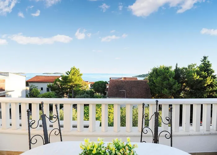 Gorgeous In Rogoznicko Dom wakacyjny Zečevo