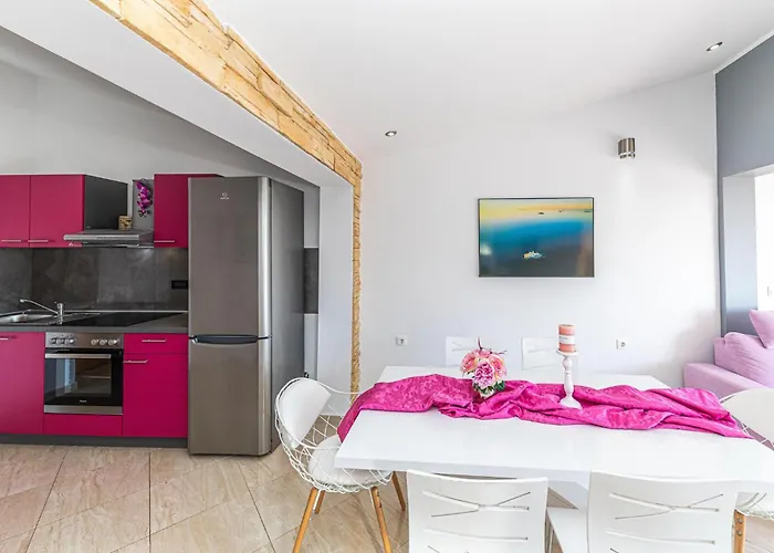 Gorgeous In Rogoznicko *