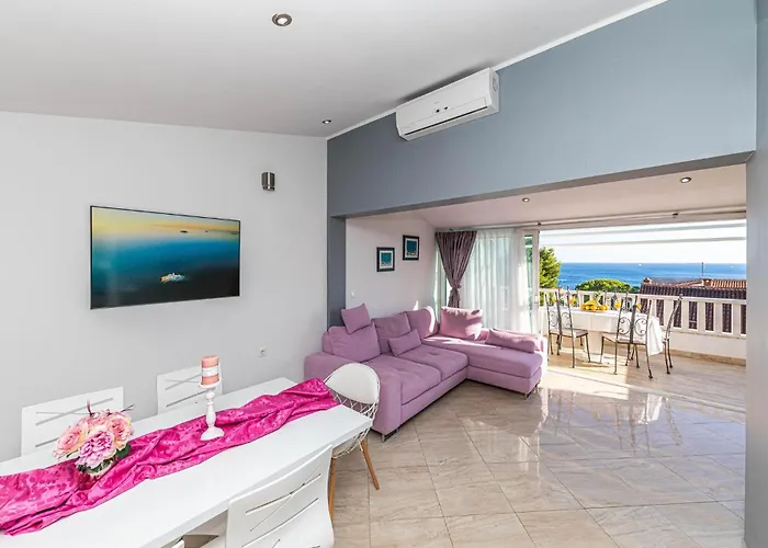 Tatil Evi Gorgeous In Rogoznicko *