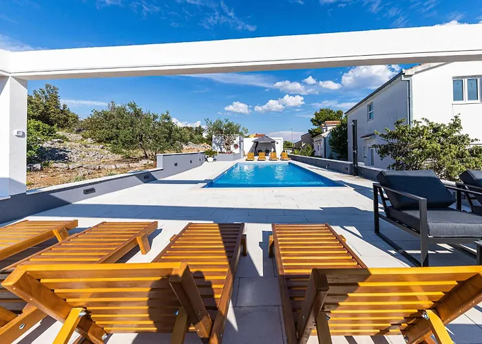 Tatil Evi Gorgeous In Rogoznicko