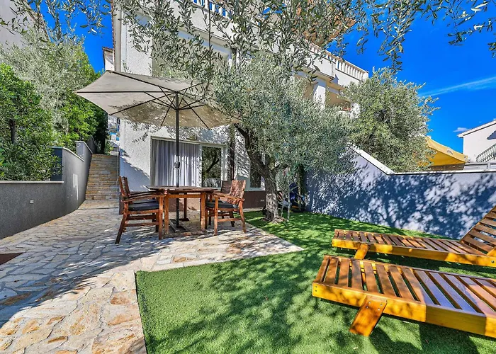 Tatil Evi Gorgeous In Rogoznicko *